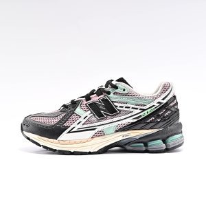 New Balance 1906R