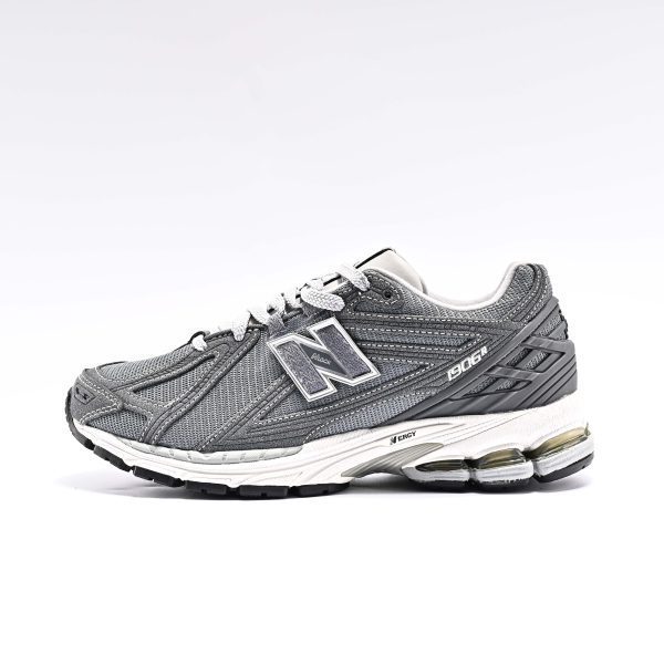 New Balance 1906R