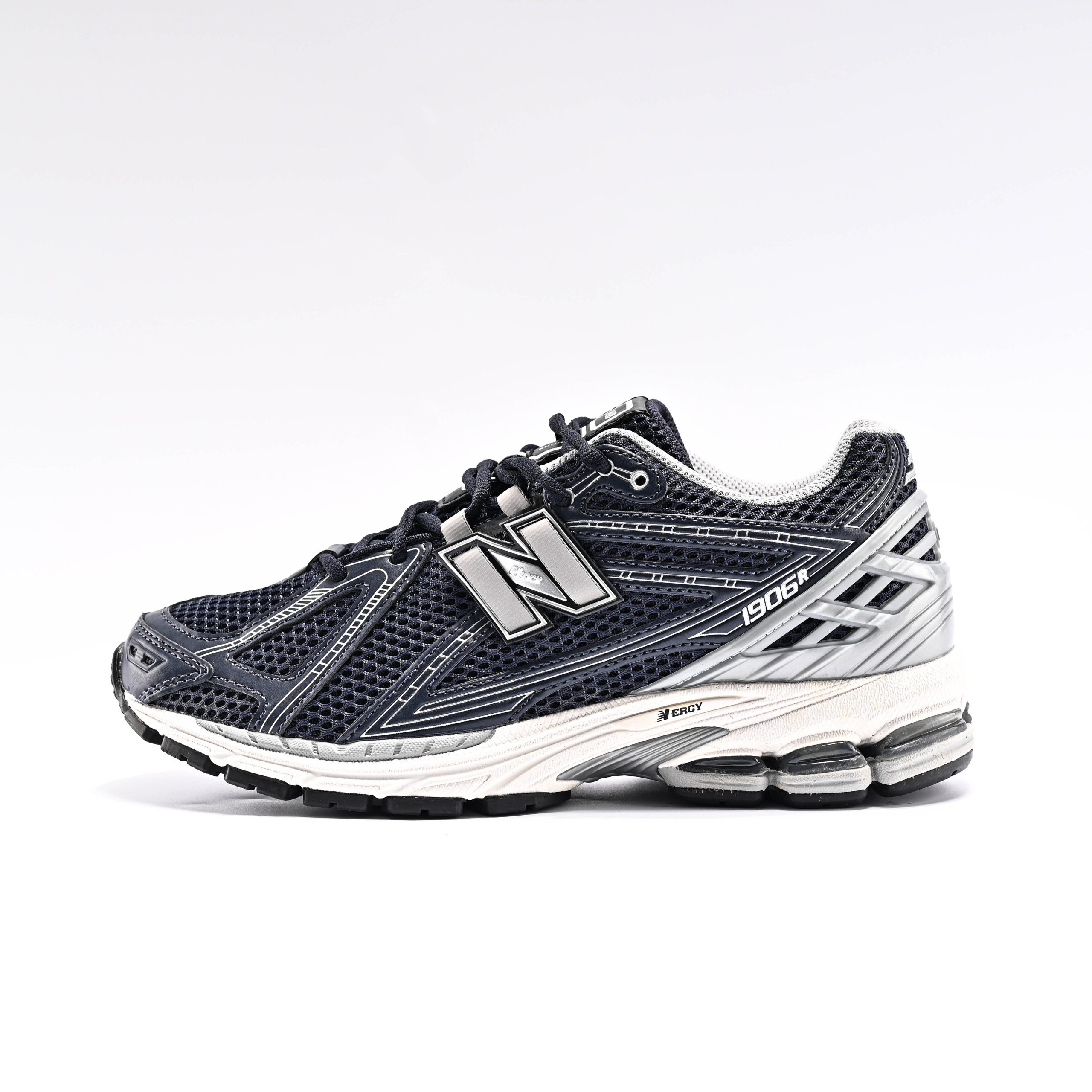 New Balance 1906R