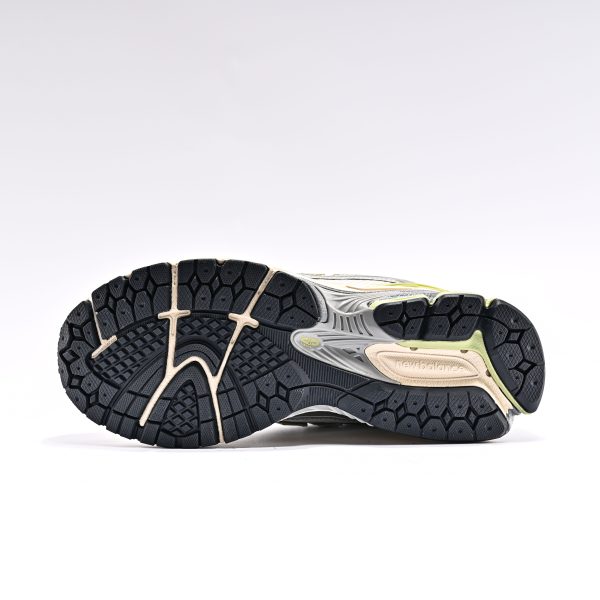 New Balance 1906R - Image 2