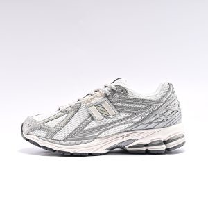 New Balance 1906R