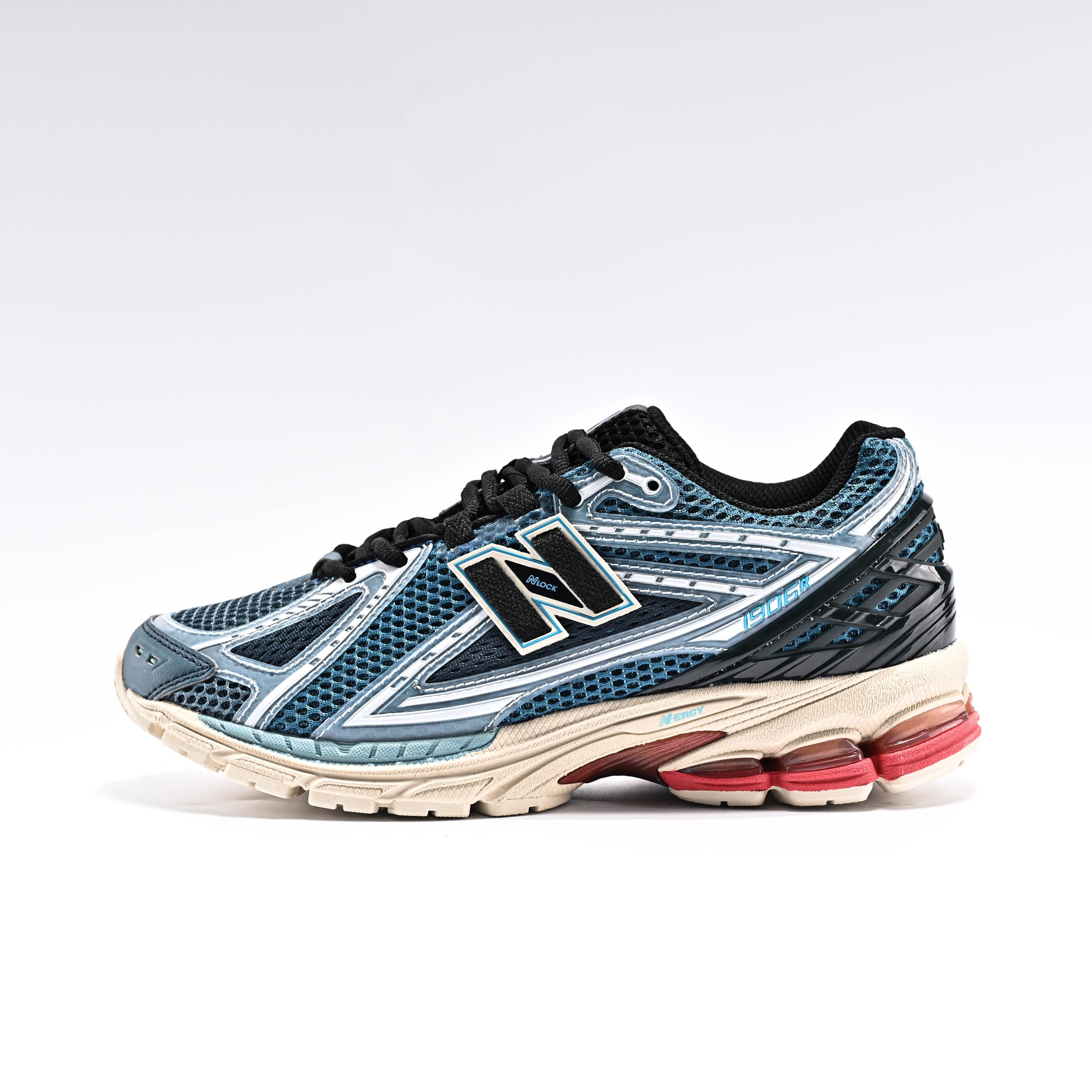 New Balance 1906R