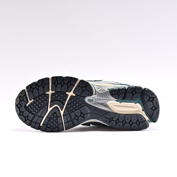 New Balance 1906R - Image 2