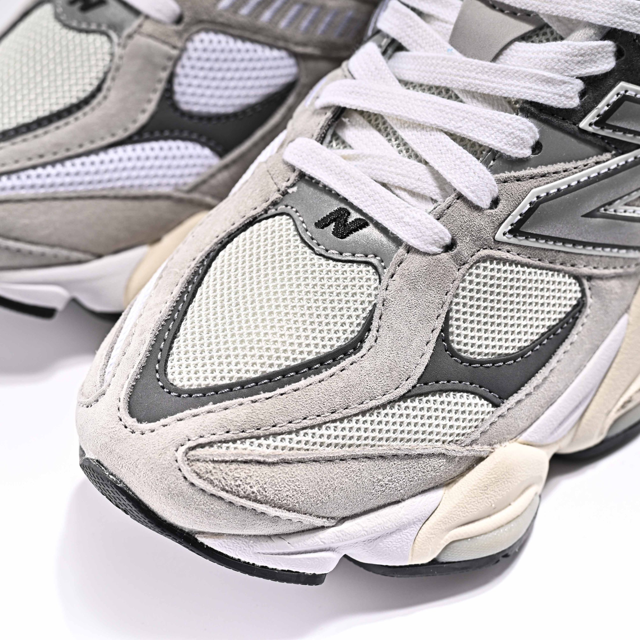 New Balance 9060 - Image 9