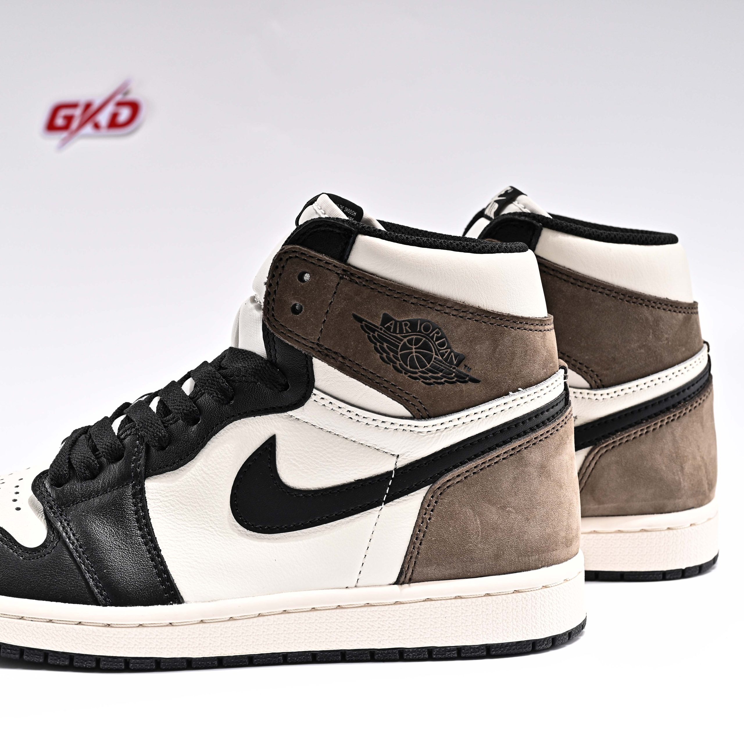 Air Jordan 1 Retro High Og "Dark Mocha"  , 555088-105 - Image 7
