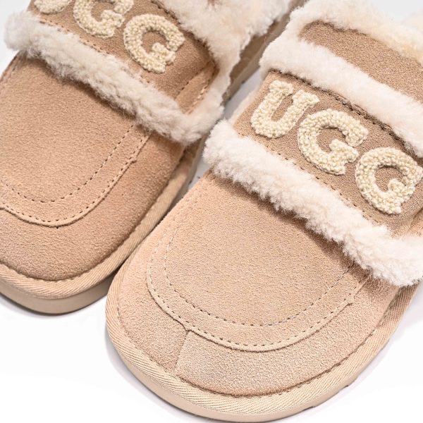 UGG CLASSIC - Image 9