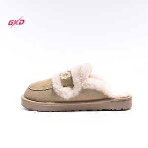 UGG CLASSIC