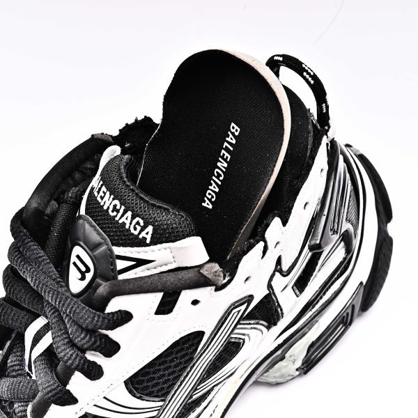 Balenciaga Runner 772774 W3RMU9010 - Image 11
