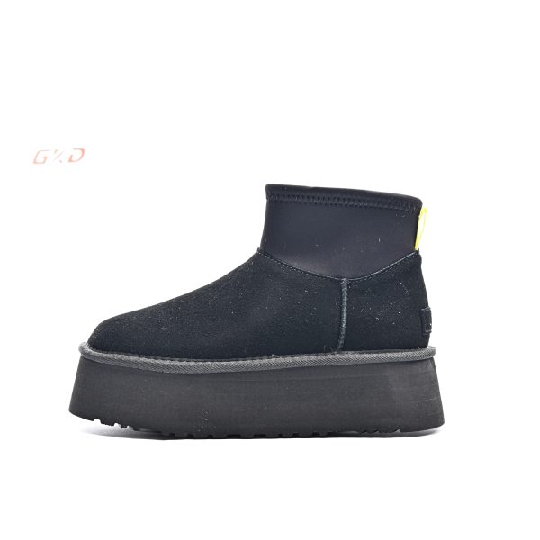 UGG CLASSIC