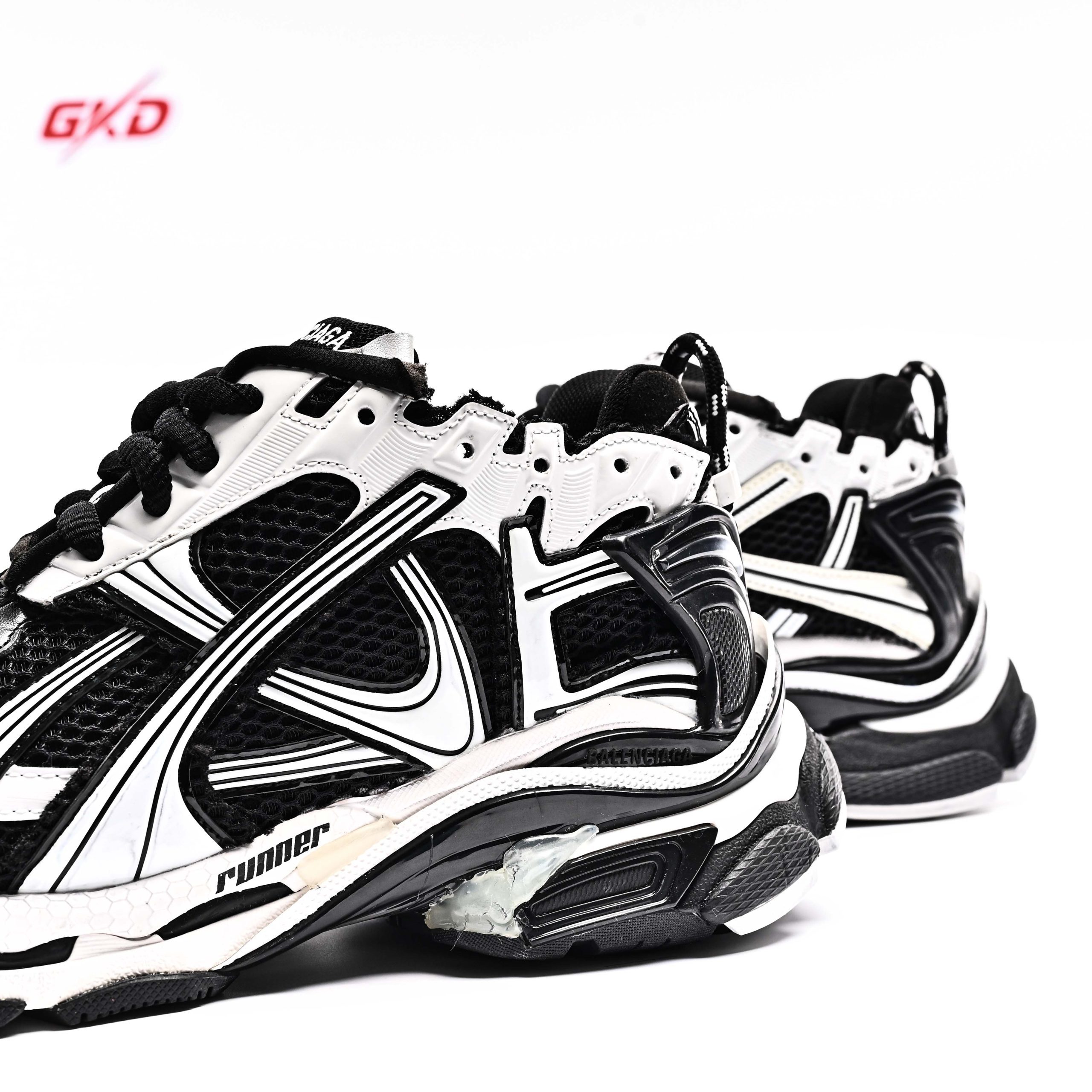 Balenciaga Runner 772774 W3RMU9010 - Image 6