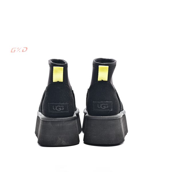 UGG CLASSIC - Image 8