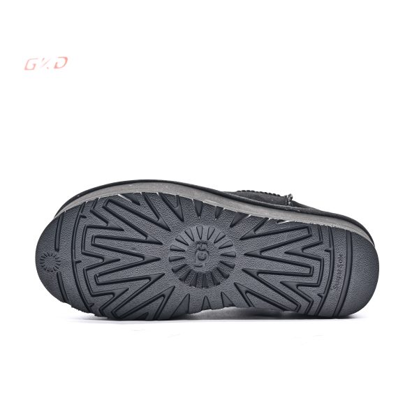 UGG CLASSIC - Image 6