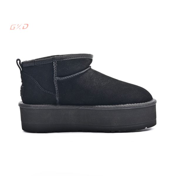 UGG CLASSIC - Image 8