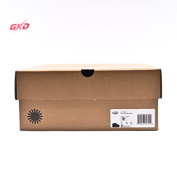 UGG CLASSIC - Image 12
