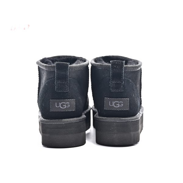 UGG CLASSIC - Image 10