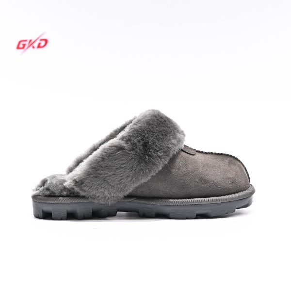 UGG CLASSIC - Image 5