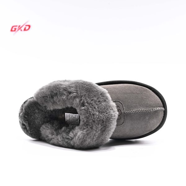 UGG CLASSIC - Image 6