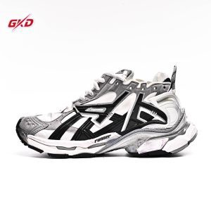 Balenciaga Runner 677403 W3RB5 9012