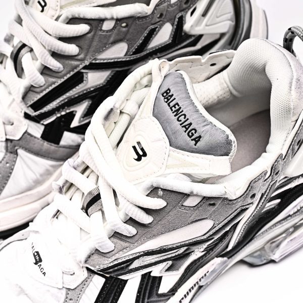 Balenciaga Runner 677403 W3RB5 9012 - Image 10