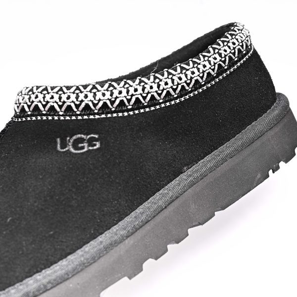 UGG CLASSIC - Image 10
