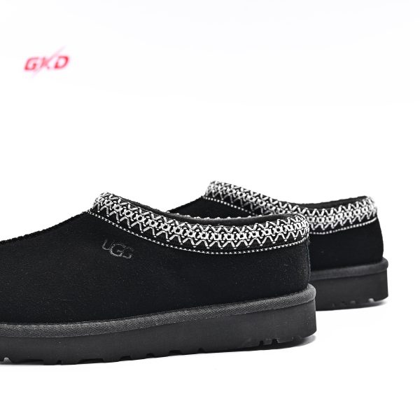 UGG CLASSIC - Image 7