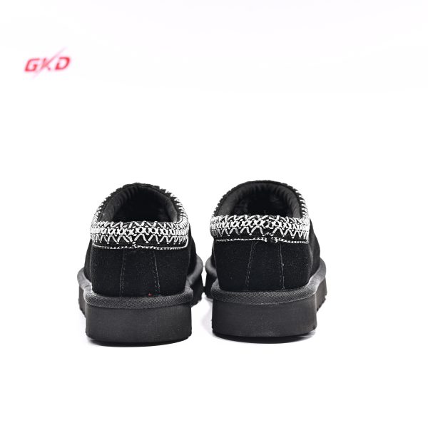 UGG CLASSIC - Image 8