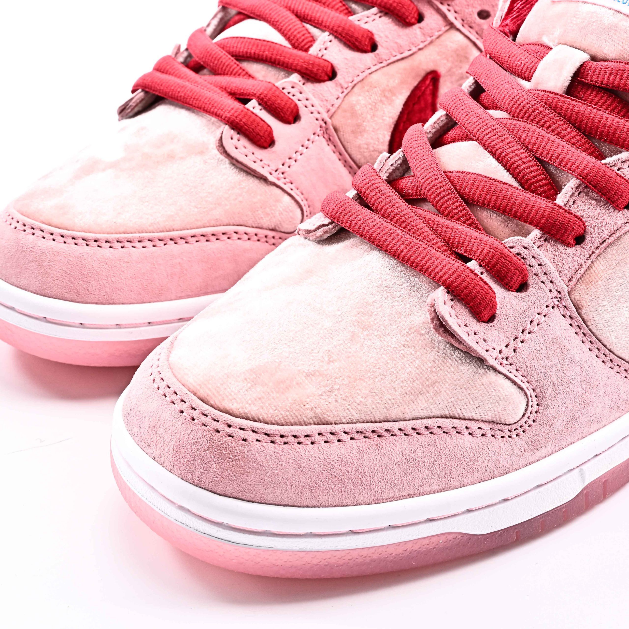 Nike Dunk SB Low Rdtro - Image 9