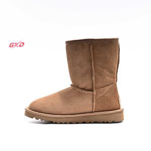 UGG CLASSIC