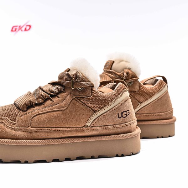 UGG CLASSIC - Image 4