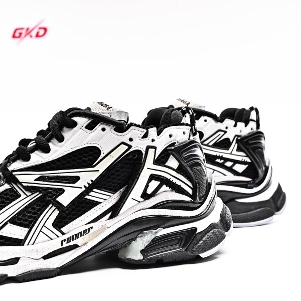 Balenciaga Runner 677403 W3RB2 9010 - Image 6