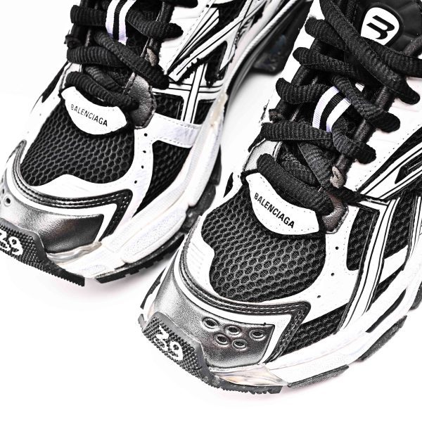Balenciaga Runner 677403 W3RB2 9010 - Image 9