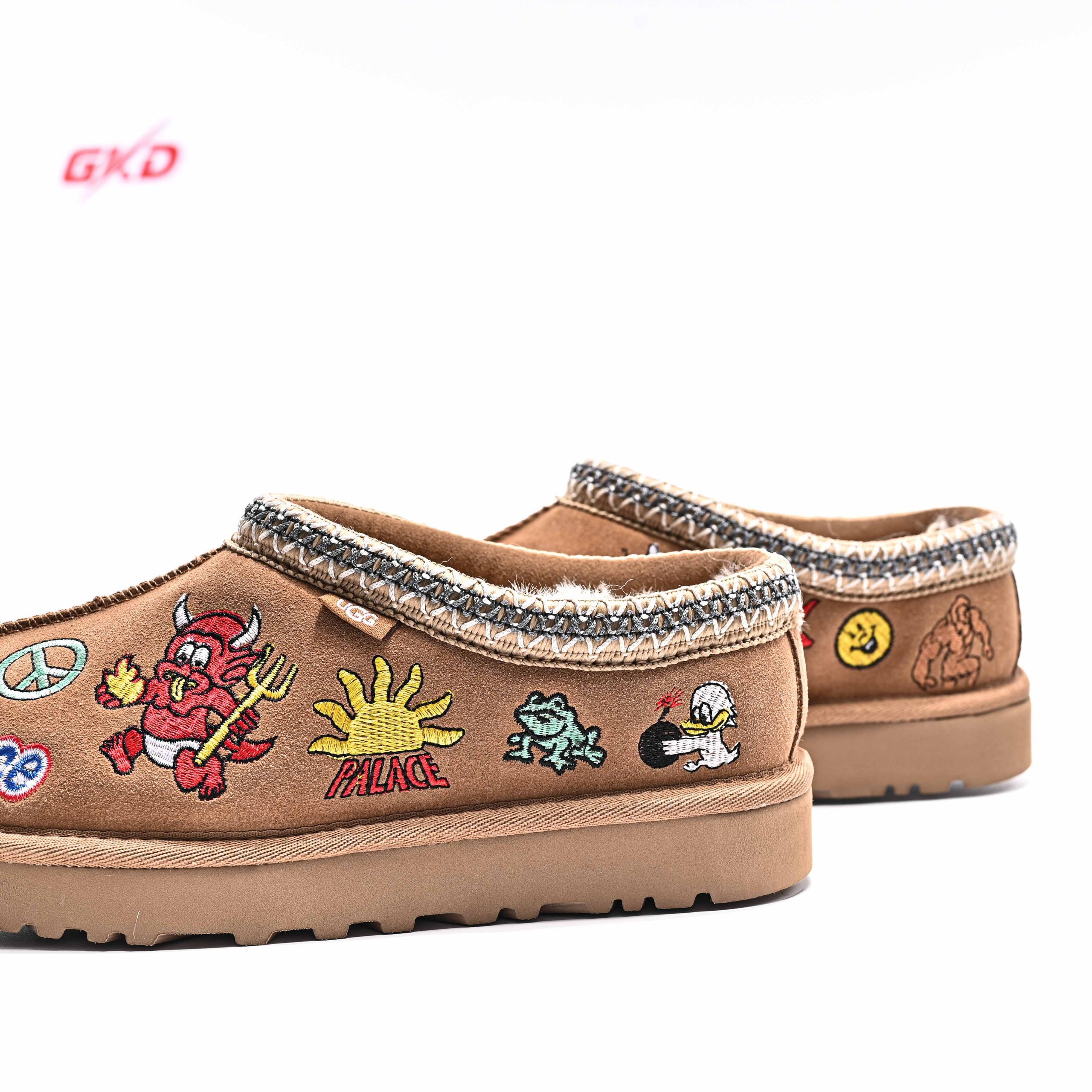 UGG CLASSIC - Image 9