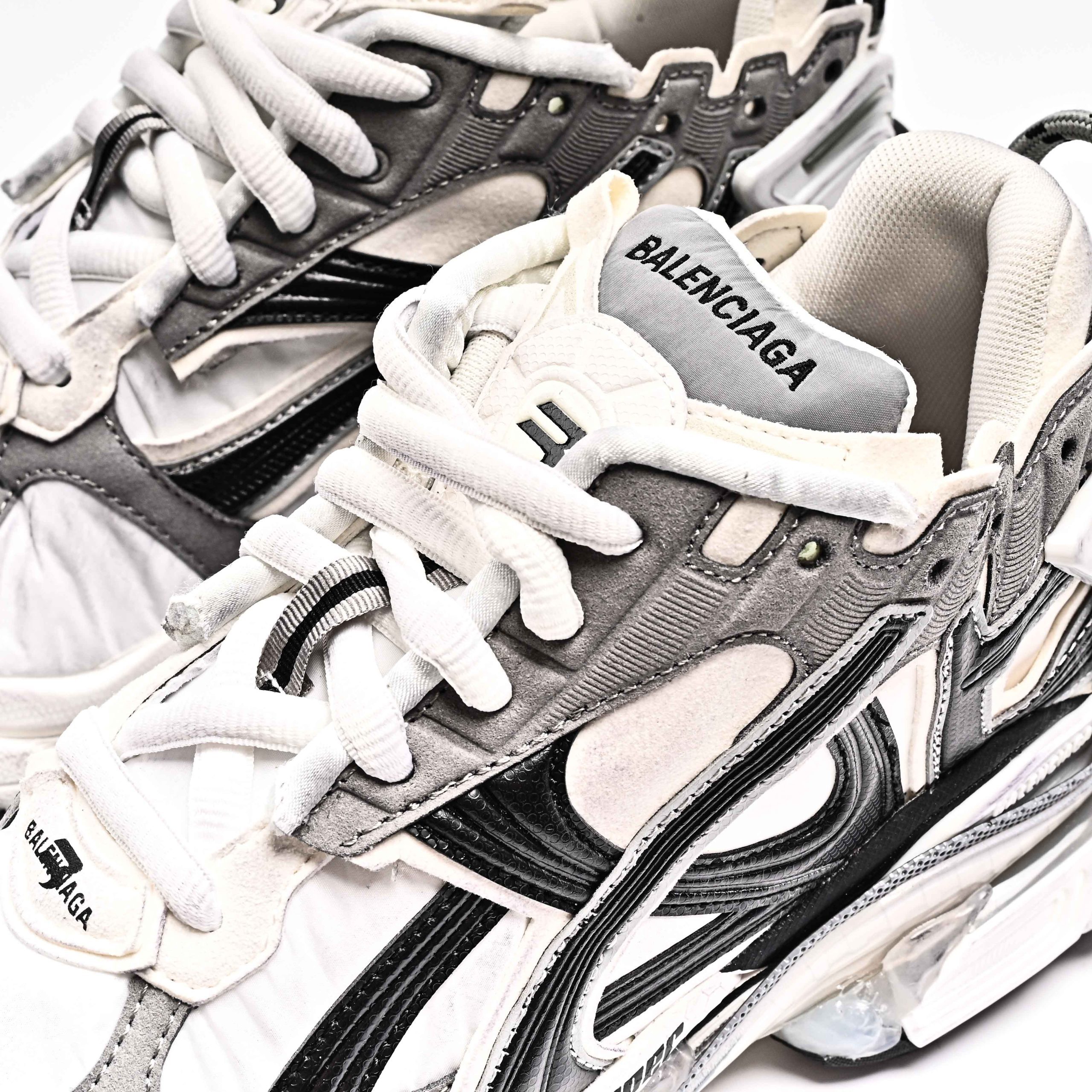 Balenciaga Runner 772774 W3RNY 9012 - Image 10