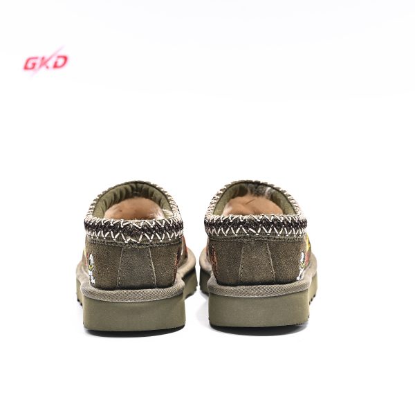 UGG CLASSIC - Image 2