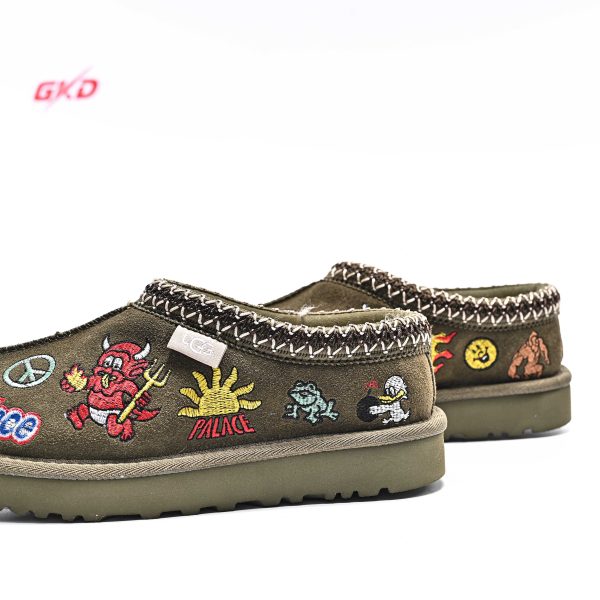 UGG CLASSIC - Image 11