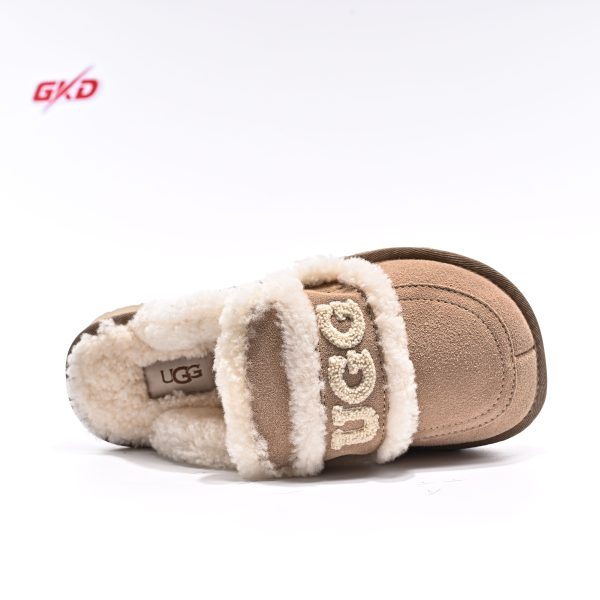 UGG CLASSIC - Image 5