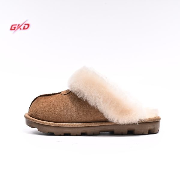 UGG CLASSIC