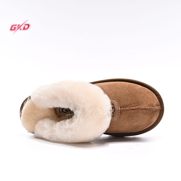 UGG CLASSIC - Image 5