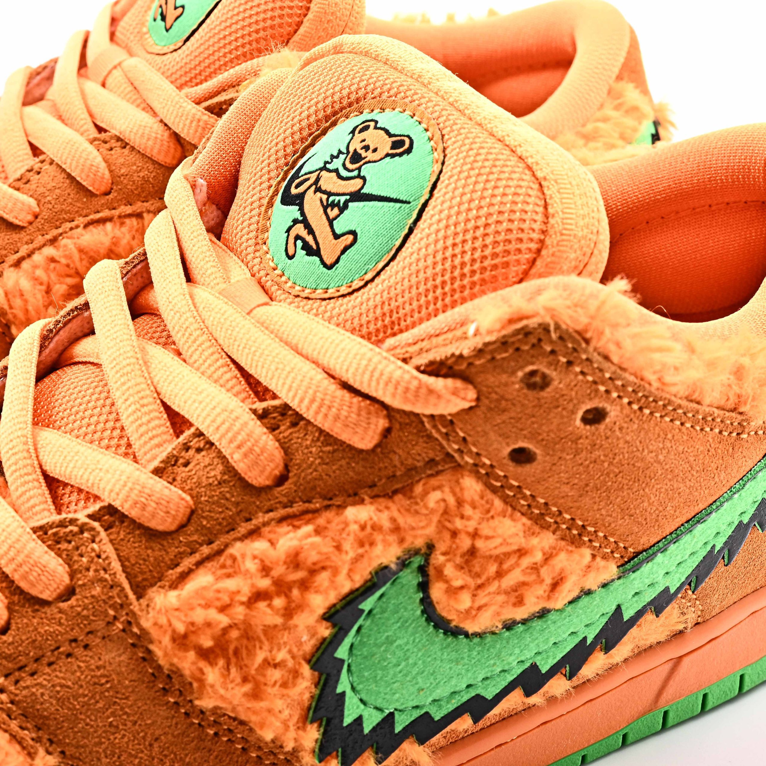 Nike Dunk SB Low Rdtro CJ5378 800 - Image 10