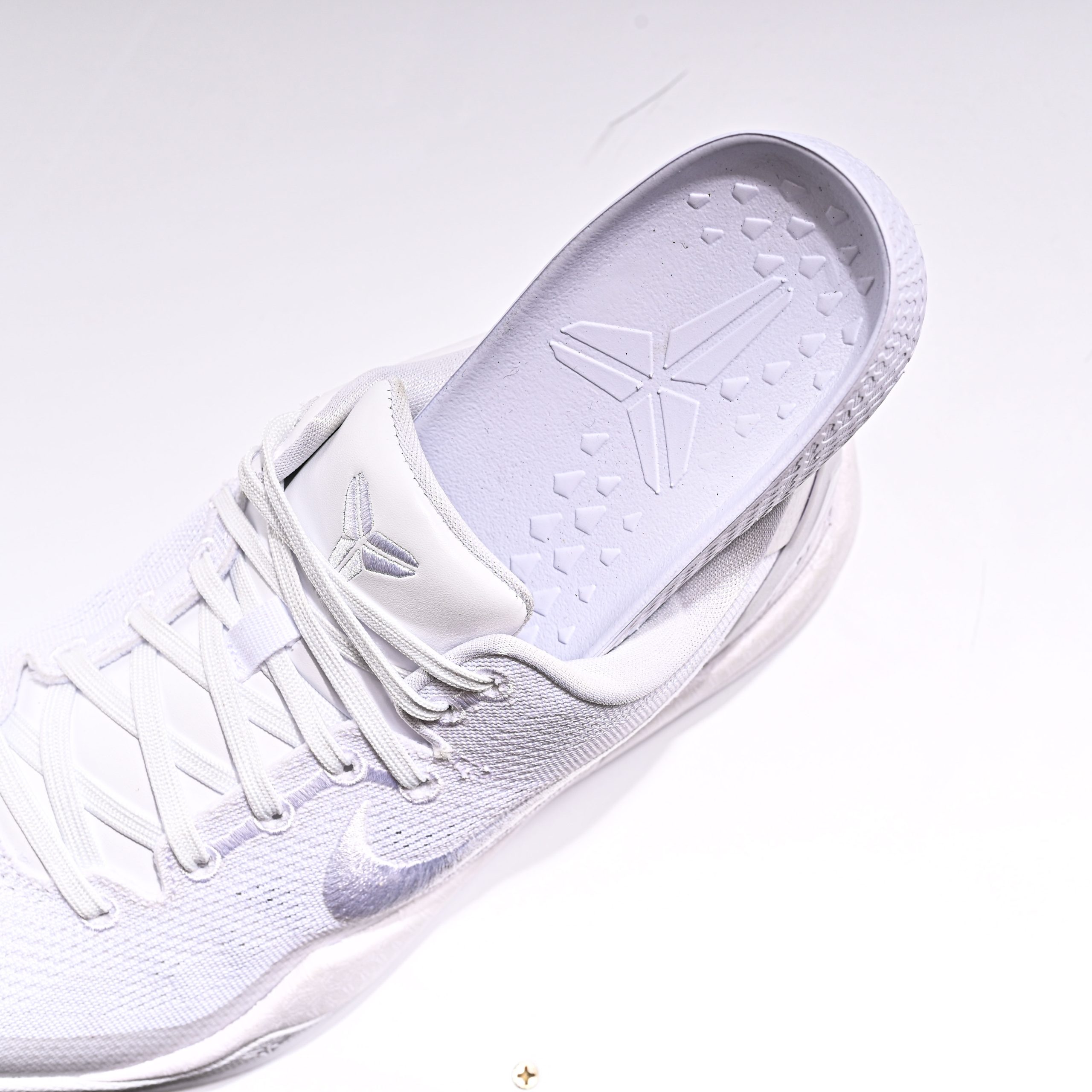 NIKE ZOOM KOBE 8 PROTRO FJ9364 100 - Image 10