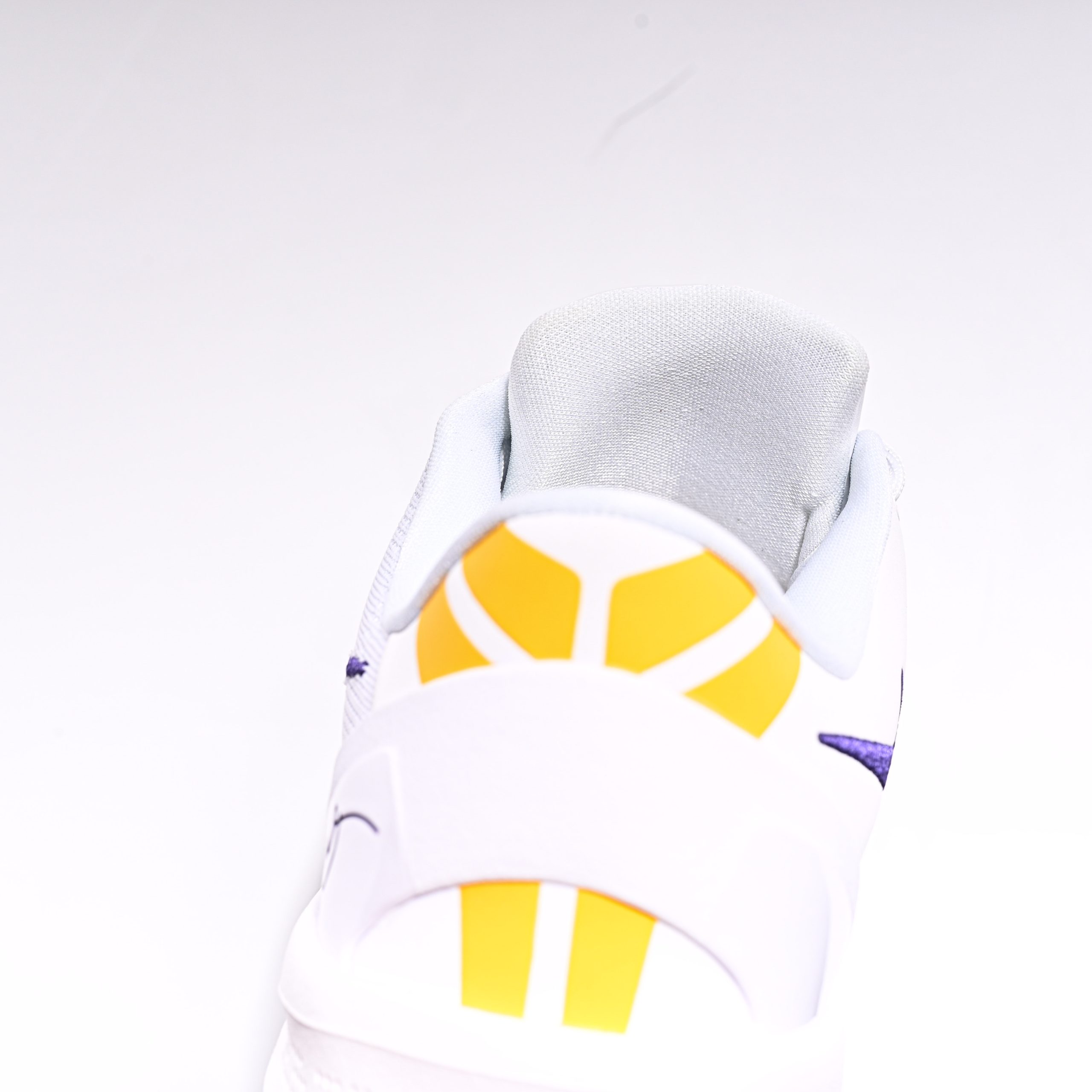 NIKE ZOOM KOBE 8 PROTRO - Image 8